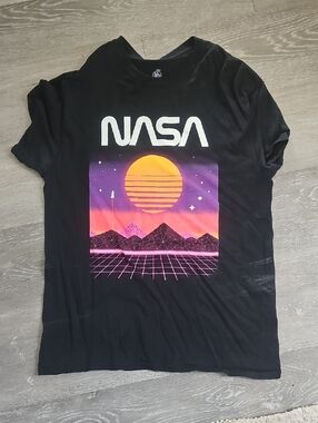 NASA Black Short Sleeve Graphic Tee - Retro Sunset Design